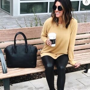 American Eagle Outfitters Soft & Sexy Plush Long Sleeve Shirt Size Medium